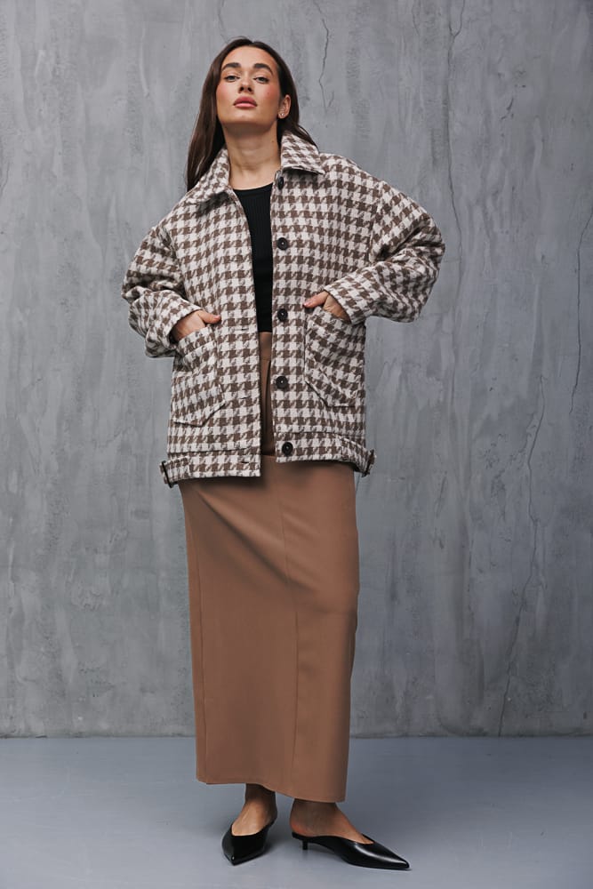 Women's oversize beige houndstooth coat