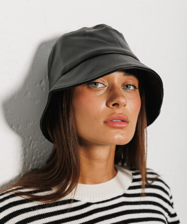 Women's leather panama hat in black