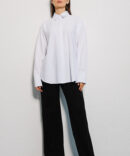 Women's oversize shirt white with slits on the sides