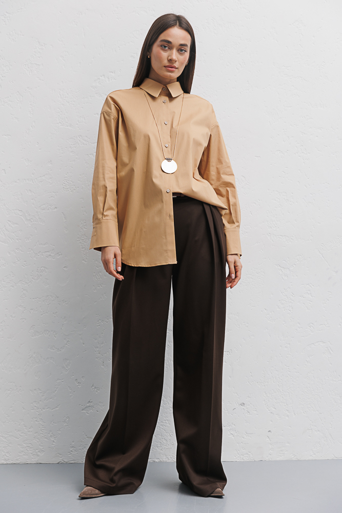 Women's oversize beige shirt with a yoke on the back