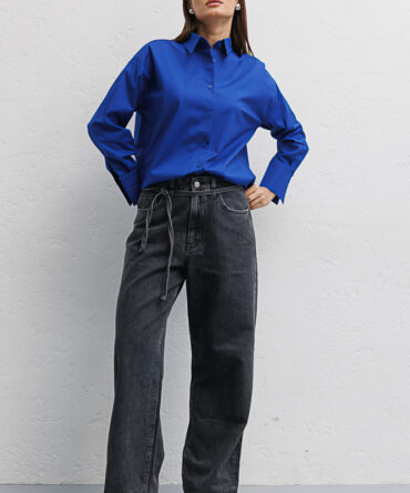 Жіноча сорочка oversize електрик з кокеткою на спині