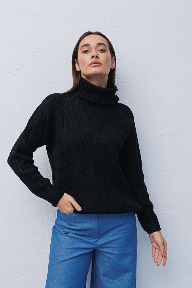 Women's knitted sweater black with a button-down collar