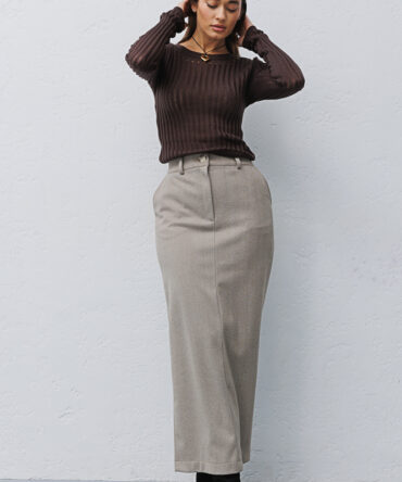 Warm pencil skirt in dark beige