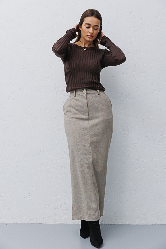 Warm pencil skirt in dark beige