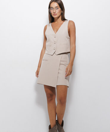 Women's suit vest in beige.