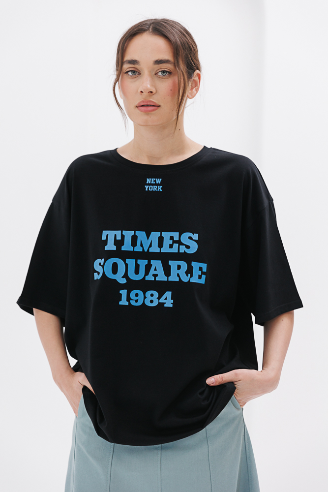 Жіноча футболка oversize з написом Times Square чорна