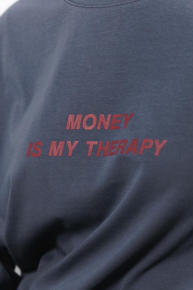 Жіночий лонгслів графітовий з принтом Money is my therapy