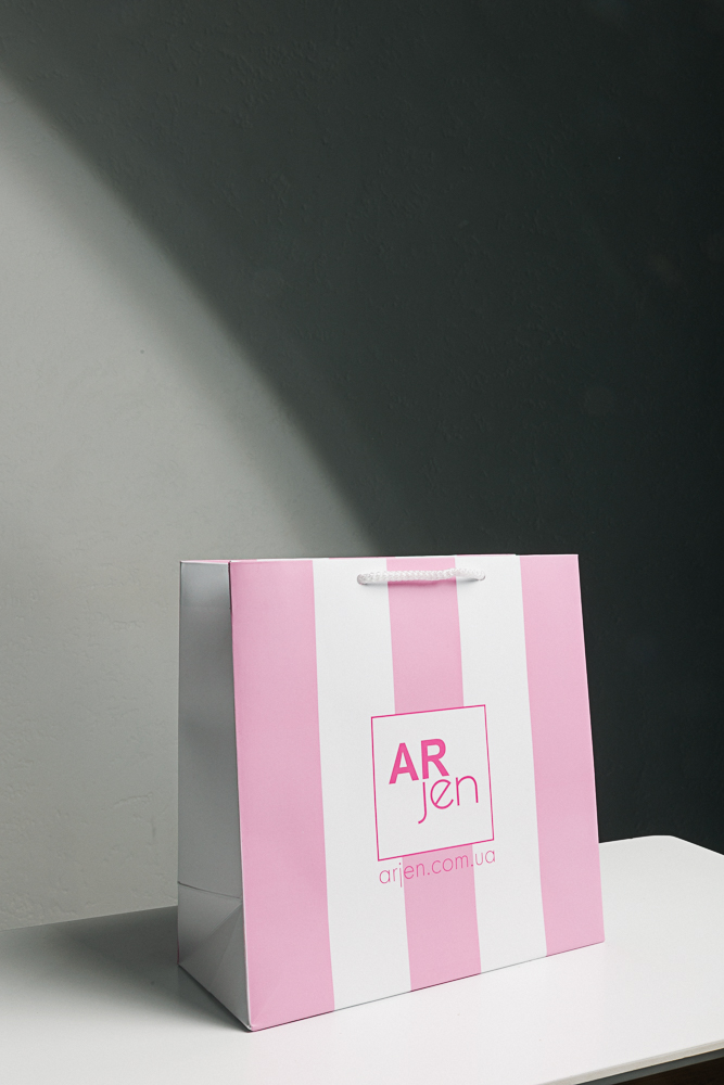 Cardboard bag Arjen pink with white stripes