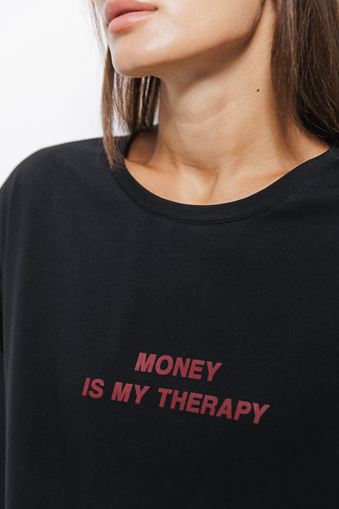 Жіночий лонгслів чорний з принтом Money is my therapy