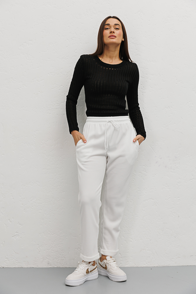 Women's milky knitted trousers with lapels