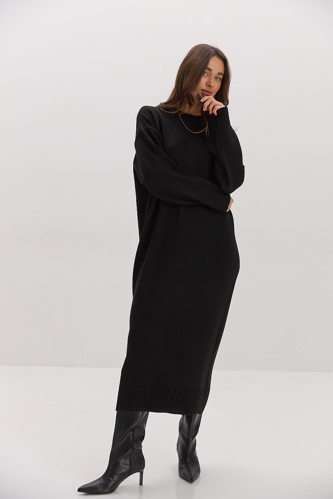 В`язана довга сукня oversize чорного кольору