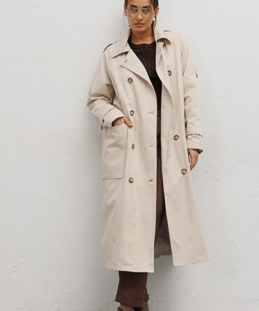 Long women's trench coat in beige