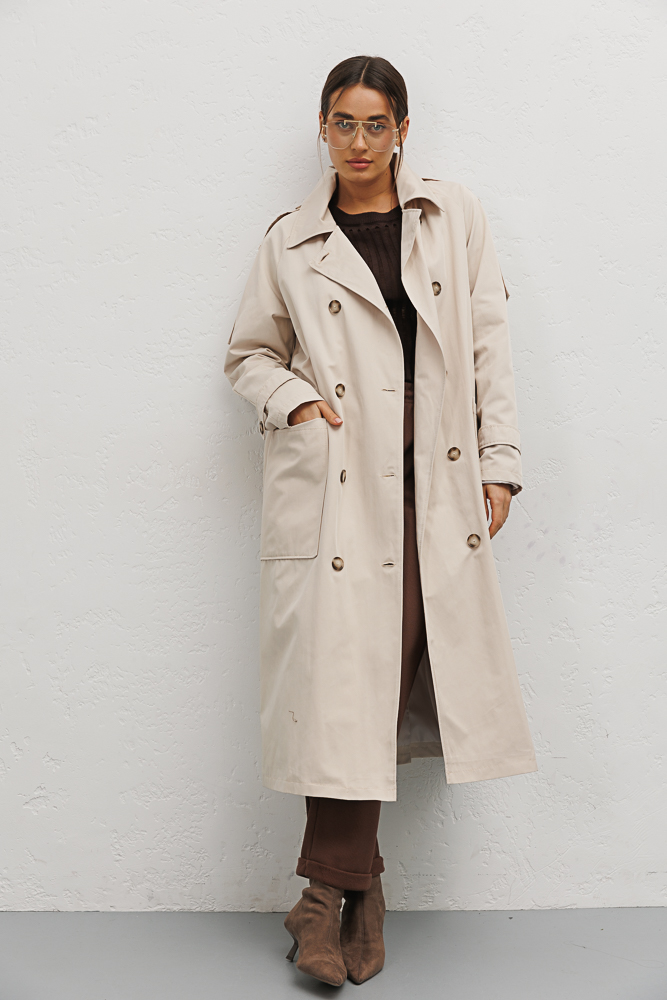 Long women's trench coat in beige