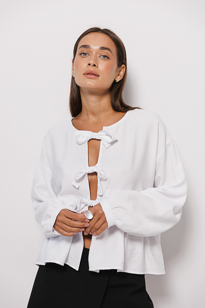 Oversize blouse white with bow ties on the front