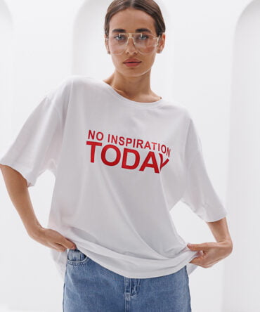 Women's oversized T-shirt with print No inspiration today white