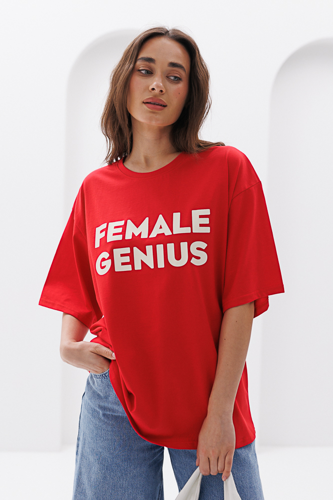 Жіноча футболка оверсайз з написом Female genius червона