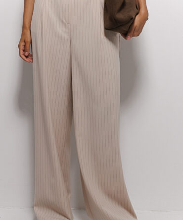 Women's palazzos in a thin stripe beige