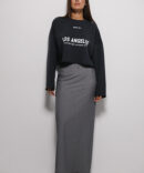 Women's cropped sweatshirt with a Los Angeles print in graphite.