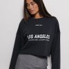 Жіночий укорочений світшот з принтом Los Angeles графітовий
