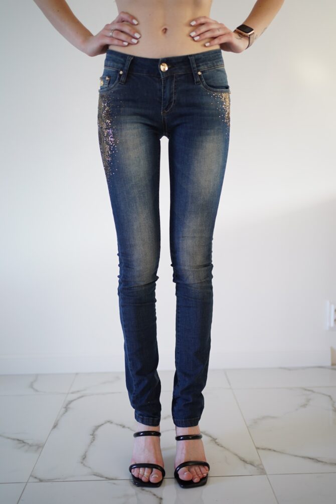 Jeans with rhinestones near the pockets