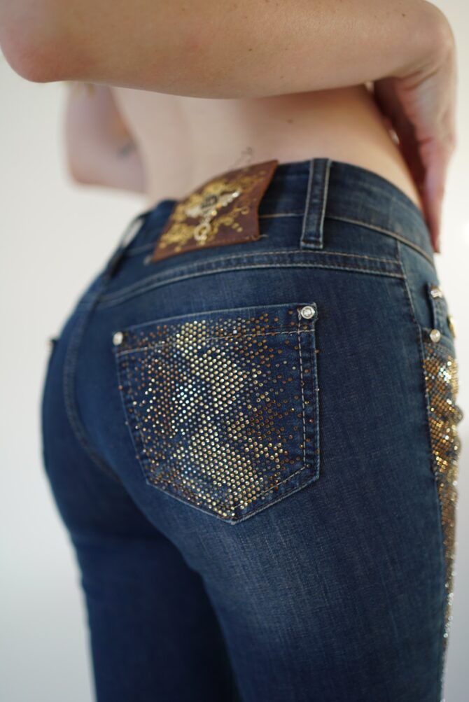 Jeans with rhinestones near the pockets