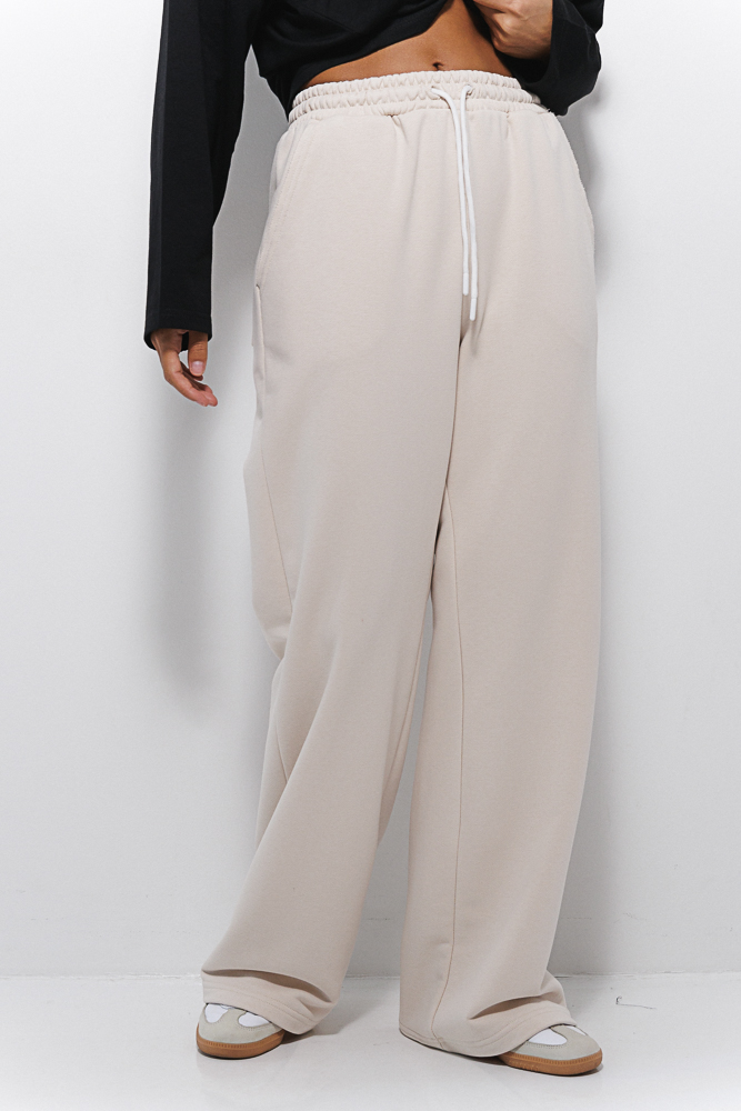 Women's Sweatpants in Light Beige with a Back Pocket