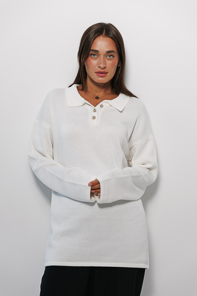 Knitted polo jacket for women in light milky color