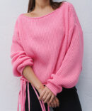 Women's knitted blouse pink with fringe at the bottom