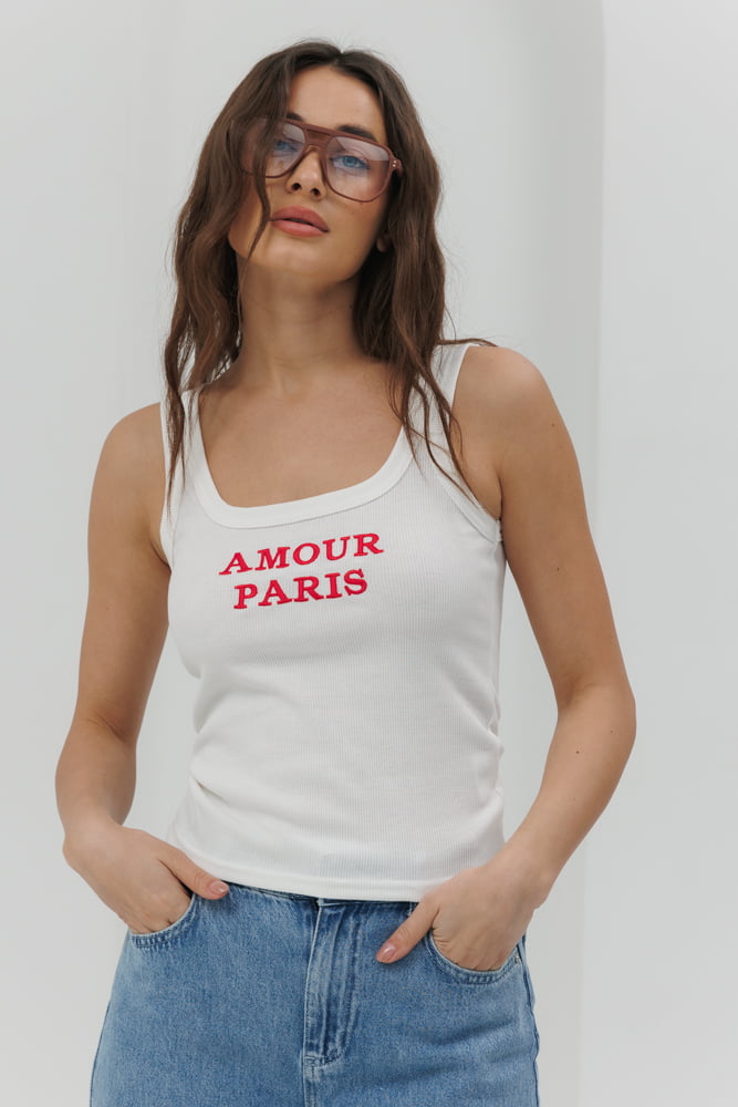 Жіноча майка в рубчик біла з червоною вишивкою Amour Paris