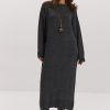 В`язана довга сукня oversize графітового кольору