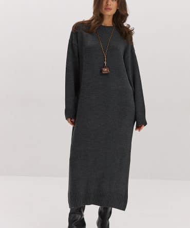 В`язана довга сукня oversize графітового кольору