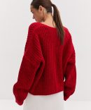 Короткий в`язаний кардиган oversize на ґудзиках темно-червоний