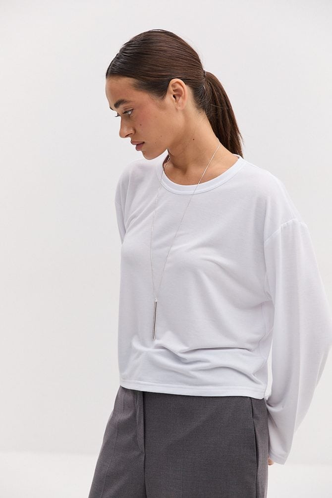 Жіночий лонгслів oversize білого кольору