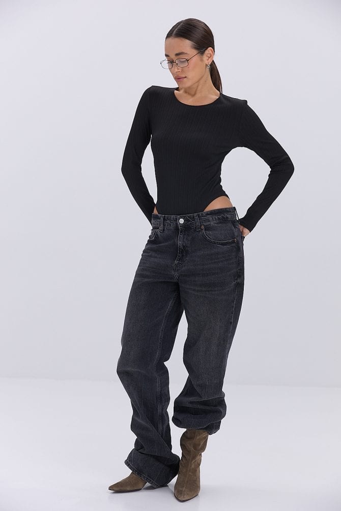 Жіноче боді з плісированого трикотажу чорне