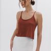 Короткий в`язаний топ коричневий з ажурним ефектом