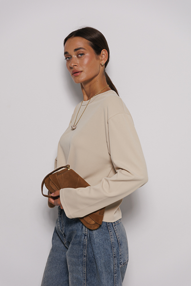 Жіночий лонгслів oversize в рубчик бежевий