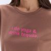 Жіноча футболка коричнева з принтом I do yoga & drink tequila