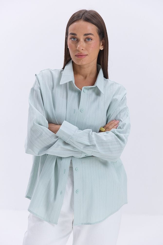 Жіноча сорочка oversize з батиста ментолового кольору