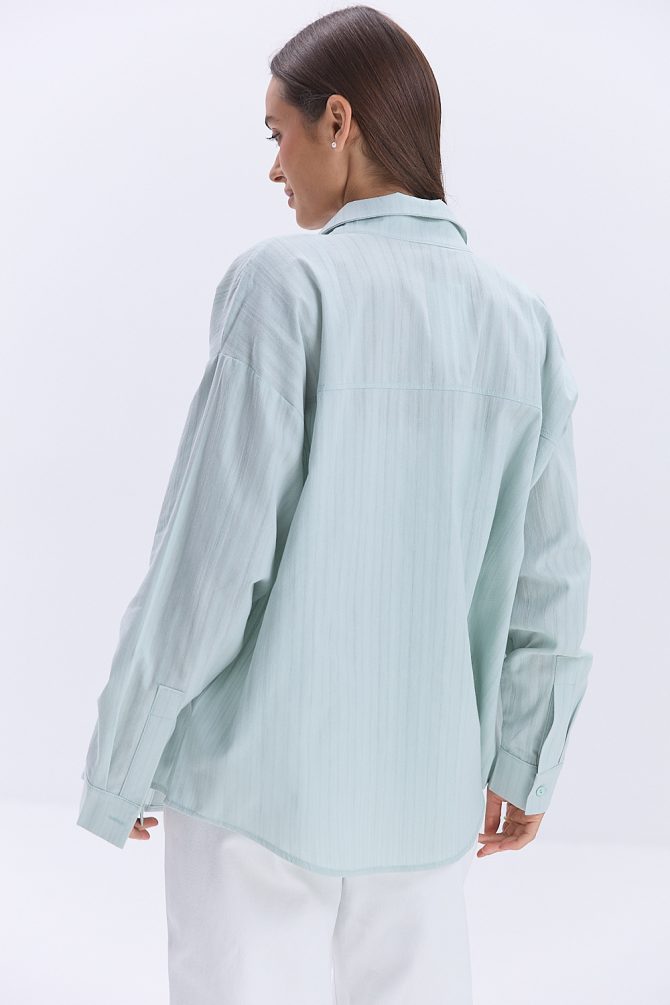 Жіноча сорочка oversize з батиста ментолового кольору