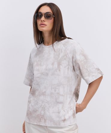 Жіноча футболка oversize бежева з ефектом Tie-Dye і розрізами з боків