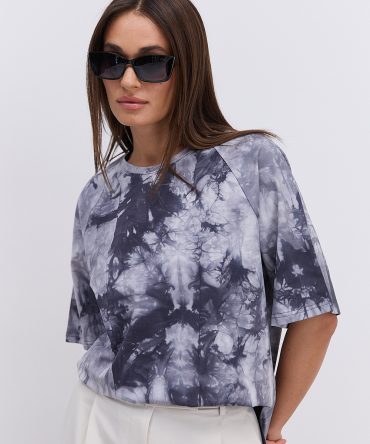 Жіноча футболка oversize графітова з ефектом Tie-Dye і розрізами з боків