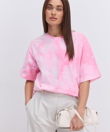 Жіноча футболка oversize рожева з ефектом Tie-Dye і розрізами з боків