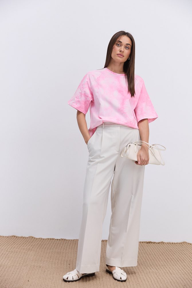 Жіноча футболка oversize рожева з ефектом Tie-Dye і розрізами з боків