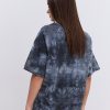 Жіноча футболка oversize чорна з ефектом Tie-Dye і розрізами з боків