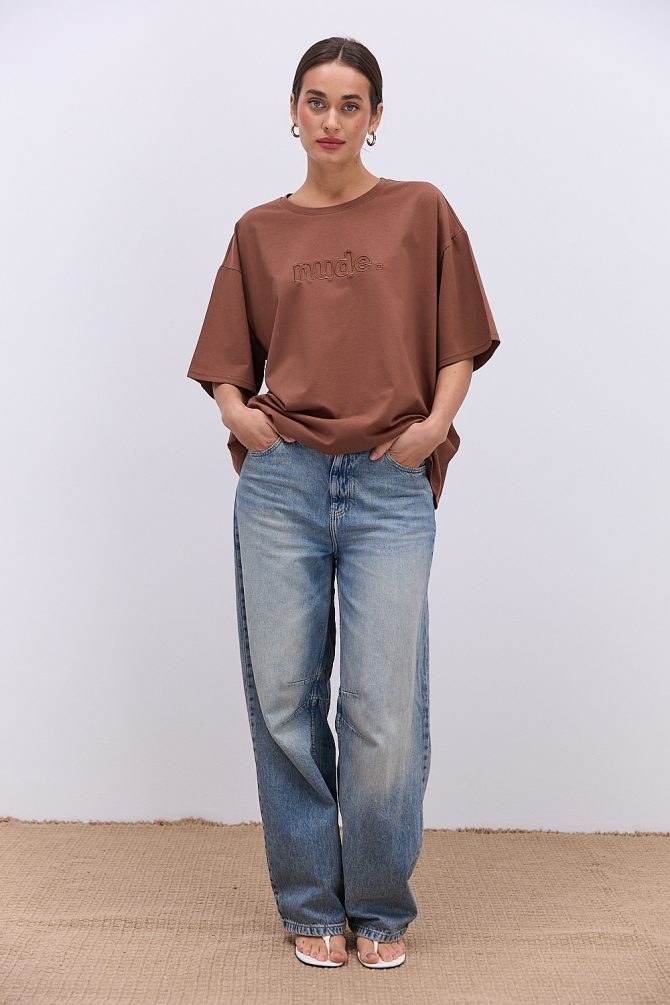 Жіноча футболка oversize коричнева з вишитим написом Nude