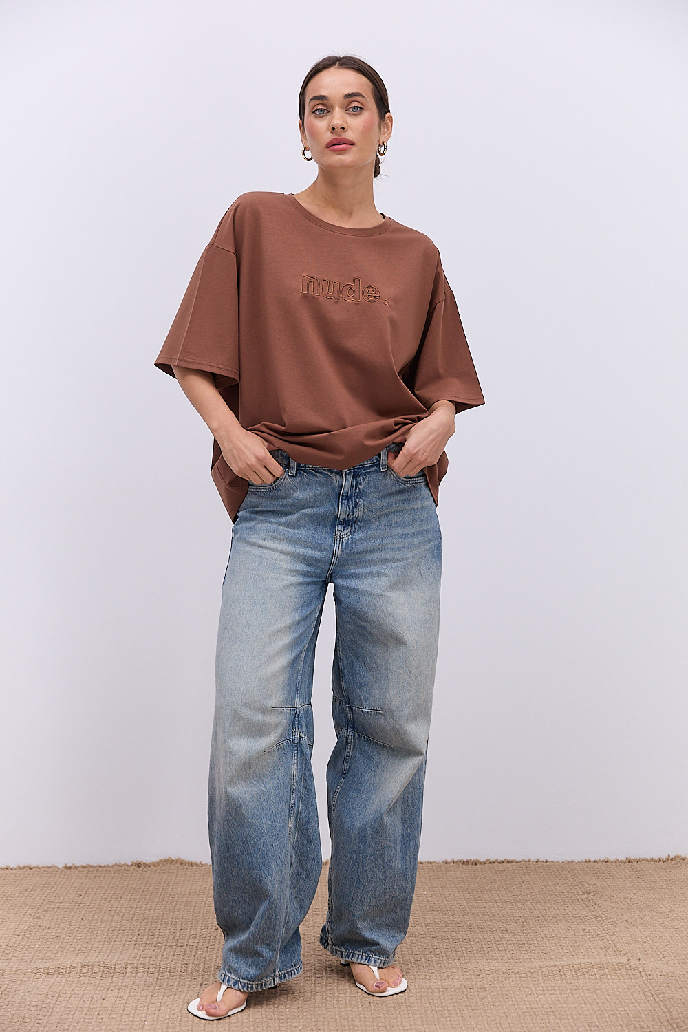 Жіноча футболка oversize коричнева з вишитим написом Nude