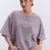 Жіноча футболка oversize кольору мокко з вишитим написом Nude