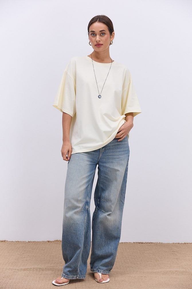 Жіноча oversize футболка кремового кольору