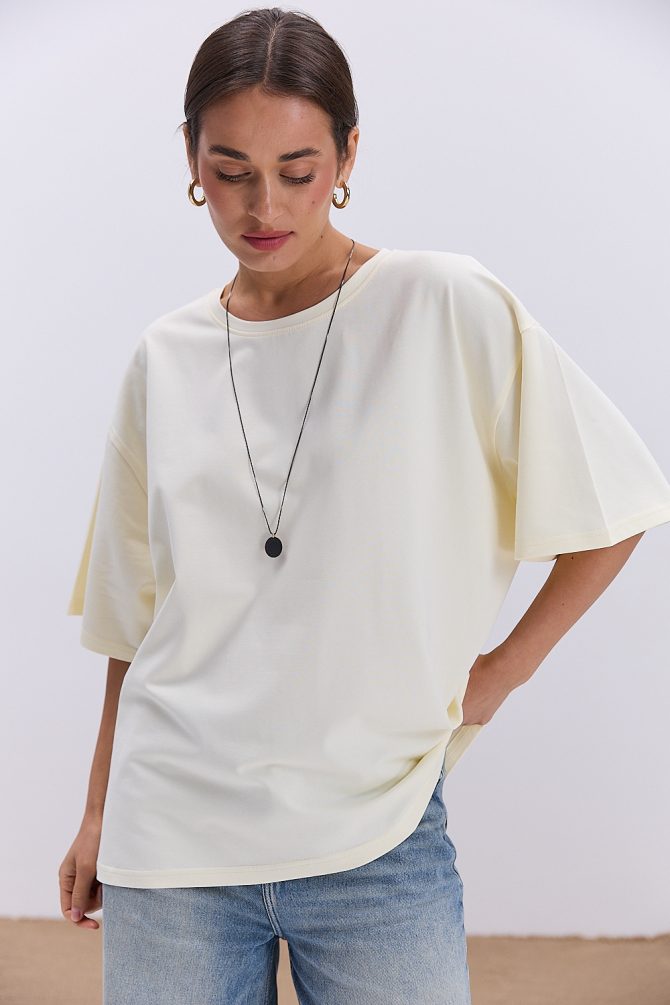 Жіноча oversize футболка кремового кольору