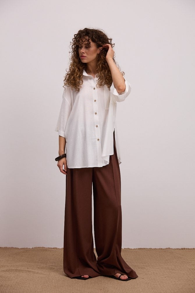 Жіноча лляна сорочка oversize молочна з короткими рукавами